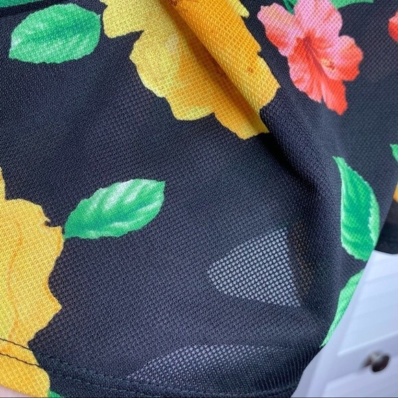 Vintage Willy Jay's Floral Rose Print Blouse with Flutter Sleeves Size S - Picture 10 of 11